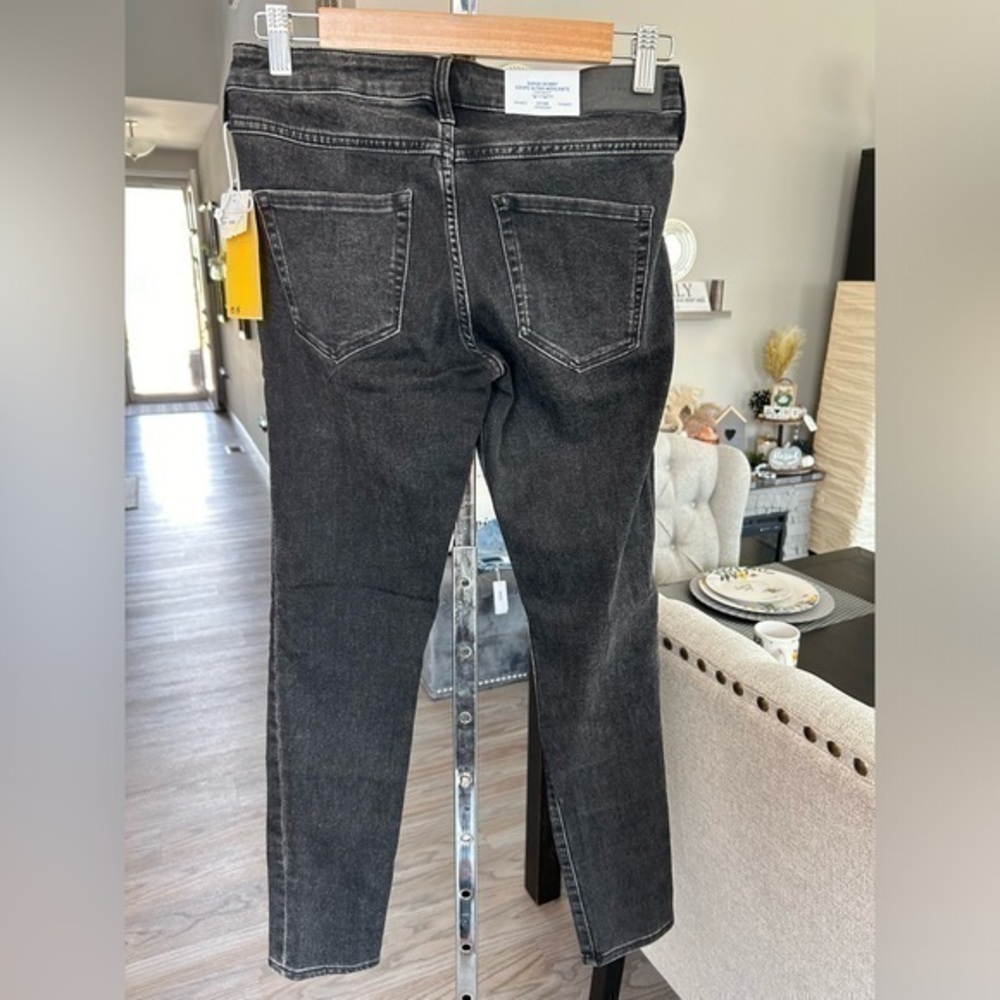 ✨NWT H&M Super Skinny Coupe ultra Moulante low rise Charcoal jeans 👖 27